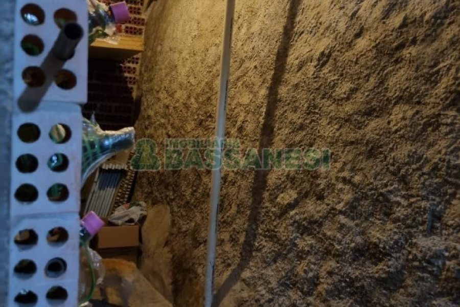 Casa com 320m², 3 dormitórios, 2 vagas, no bairro Colina Sorriso em Caxias do Sul para Comprar