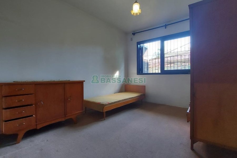 Casa com 265m², 4 dormitórios, 2 vagas, no bairro Desvio Rizzo em Caxias do Sul para Comprar