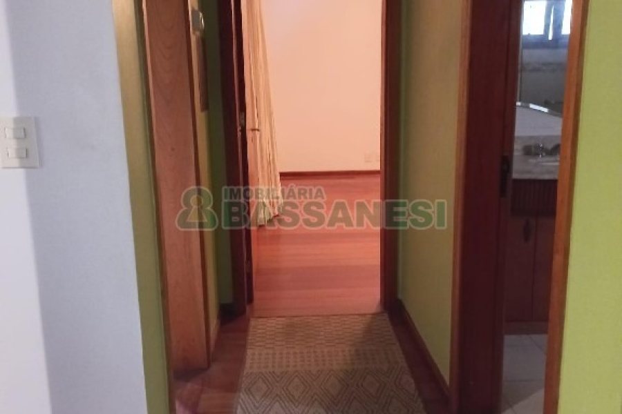 Apartamento com 88m², 1 dormitório, 1 vaga, no bairro Cristo Redentor em Caxias do Sul para Comprar
