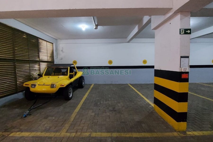 Apto/Cobertura com 248m², 3 dormitórios, 1 vaga, no bairro Sanvitto em Caxias do Sul para Comprar