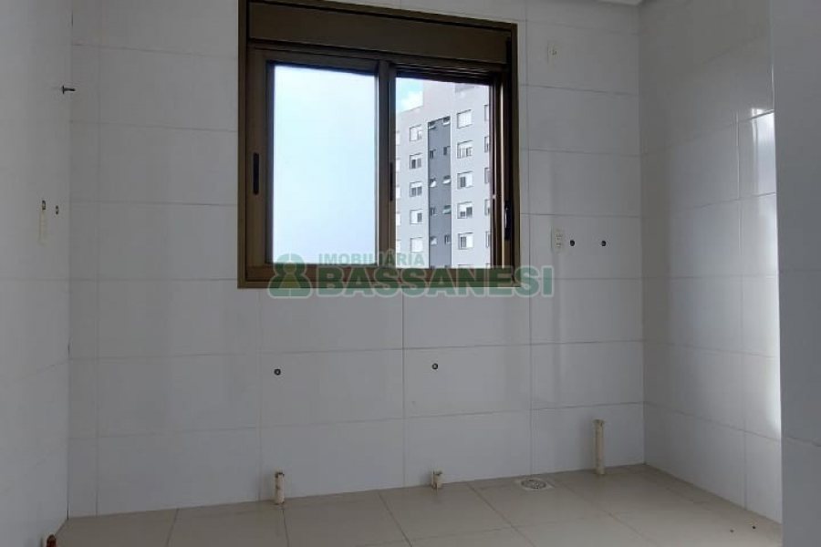 Apto/Cobertura com 248m², 3 dormitórios, 1 vaga, no bairro Sanvitto em Caxias do Sul para Comprar