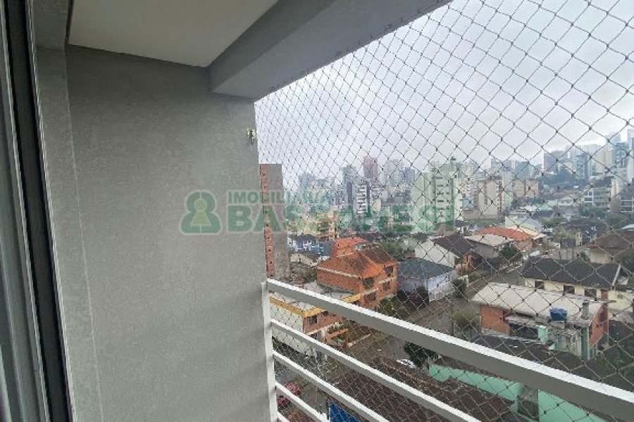 Apto Mobiliado com 63m², 2 dormitórios, 2 vagas, no bairro Panazzolo em Caxias do Sul para Alugar