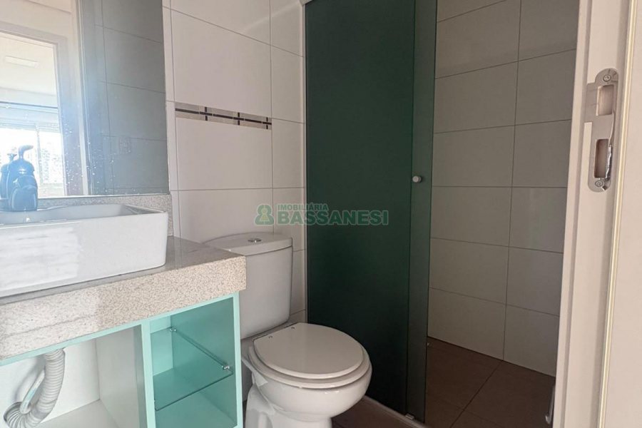 Apto Mobiliado com 63m², 2 dormitórios, 2 vagas, no bairro Panazzolo em Caxias do Sul para Alugar