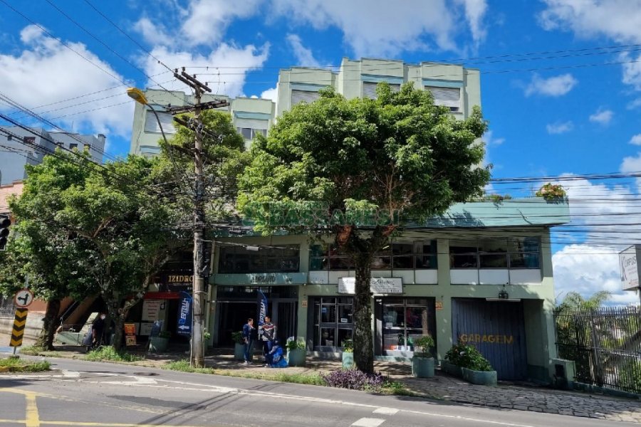 Loja com 74m², 2 vagas, no bairro Rio Branco em Caxias do Sul para Comprar