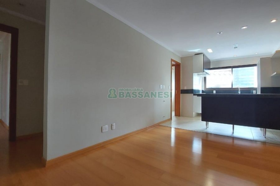 Apartamento com 342m², 3 dormitórios, 3 vagas, no bairro Centro em Caxias do Sul para Alugar