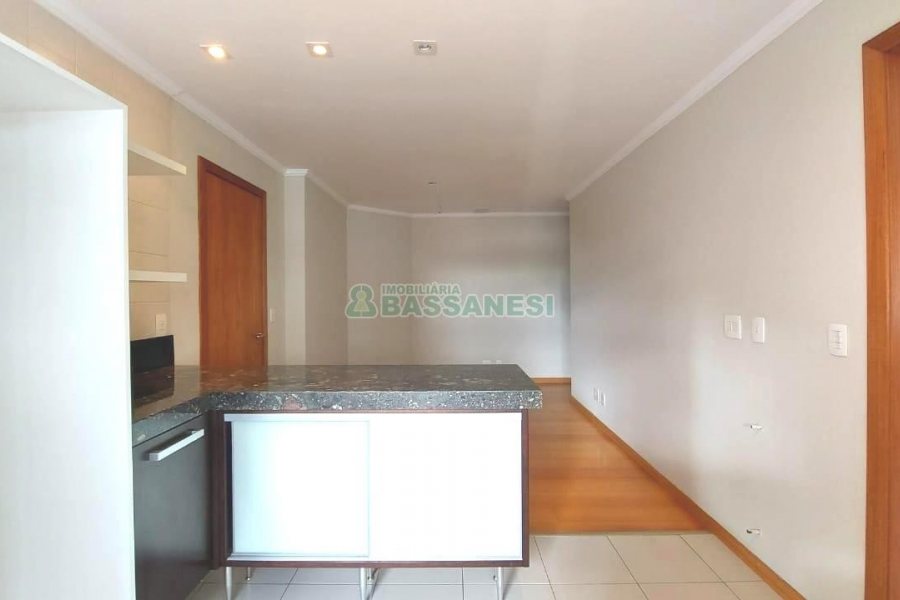 Apartamento com 342m², 3 dormitórios, 3 vagas, no bairro Centro em Caxias do Sul para Alugar