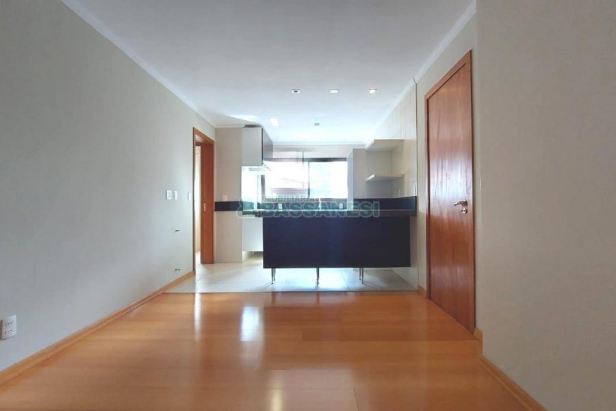 Apartamento com 342m², 3 dormitórios, 3 vagas, no bairro Centro em Caxias do Sul para Alugar