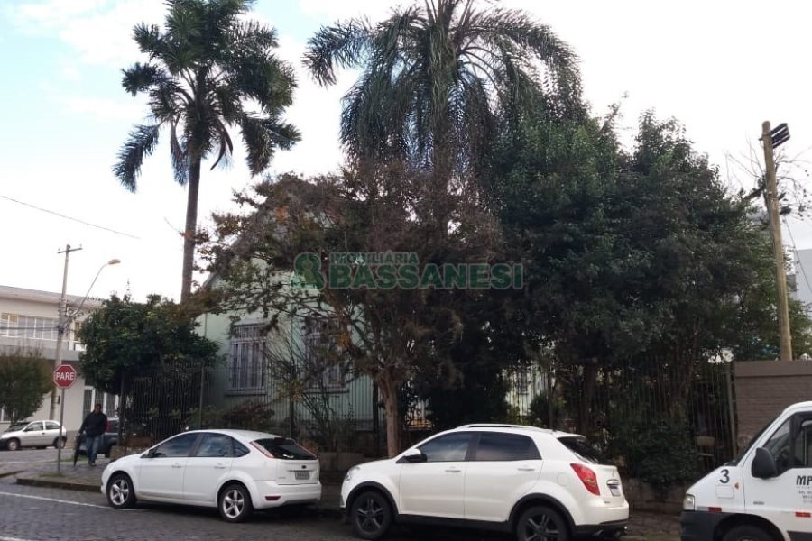 Terreno, no bairro Centro em Caxias do Sul para Comprar