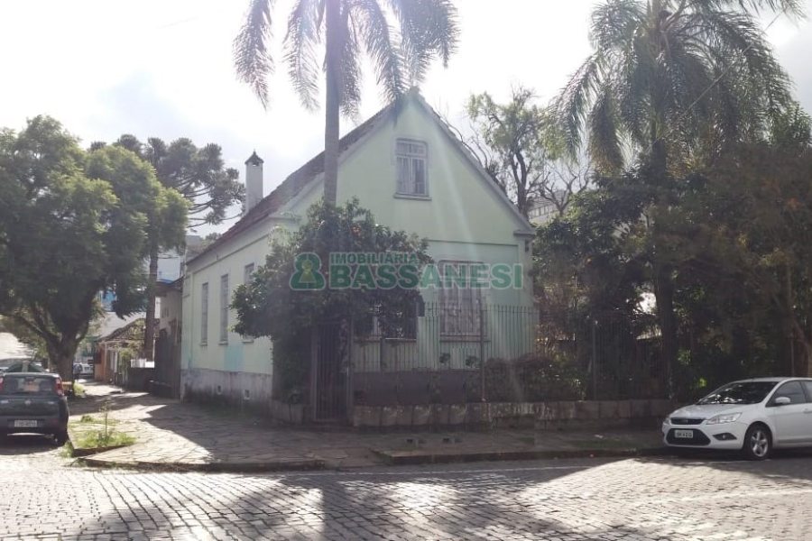 Terreno, no bairro Centro em Caxias do Sul para Comprar