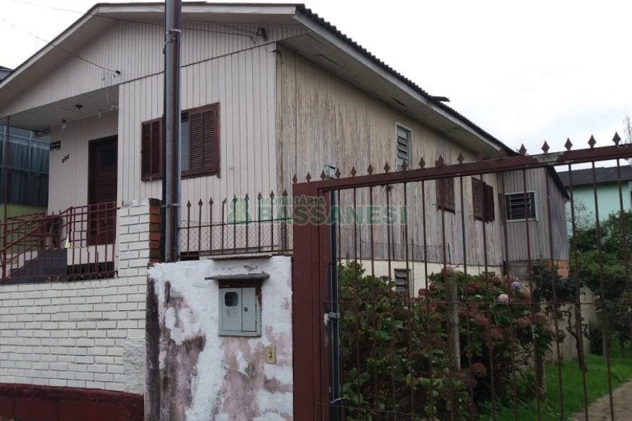 Terreno, no bairro Petrópolis em Caxias do Sul para Comprar