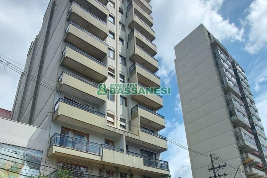 Sala com 52m², no bairro Centro em Caxias do Sul para Alugar