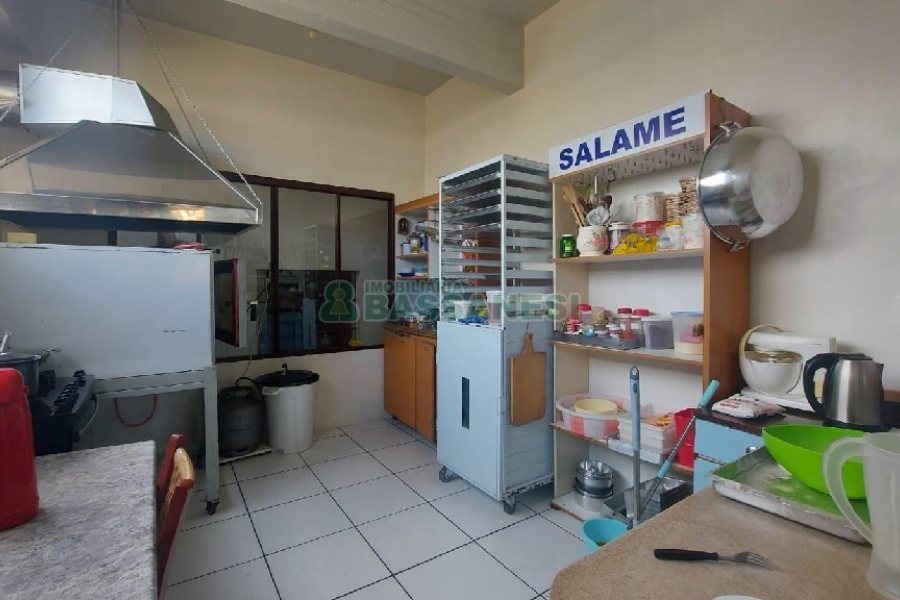 Loja com 230m², no bairro Santa Catarina em Caxias do Sul para Alugar