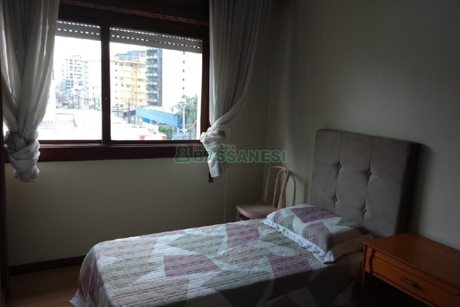 Apartamento com 128m², 3 dormitórios, 1 vaga, no bairro Centro em Caxias do Sul para Comprar