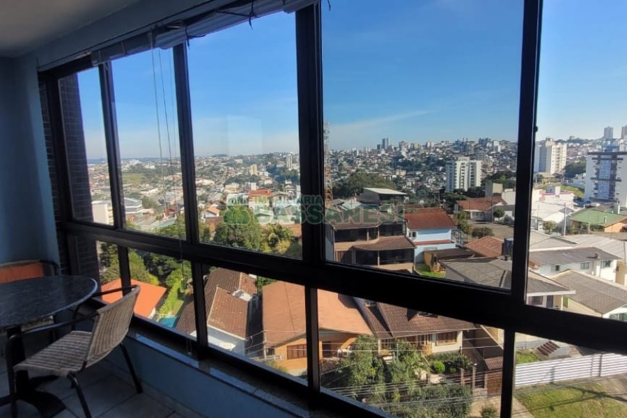 Apartamento com 115m², 3 dormitórios, 1 vaga, no bairro São Leopoldo em Caxias do Sul para Comprar