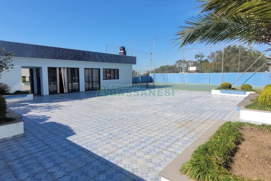 Apartamento com 115m², 3 dormitórios, 1 vaga, no bairro São Leopoldo em Caxias do Sul para Comprar