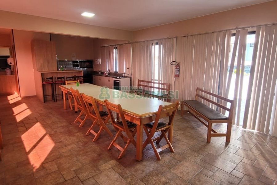 Apartamento com 115m², 3 dormitórios, 1 vaga, no bairro São Leopoldo em Caxias do Sul para Comprar