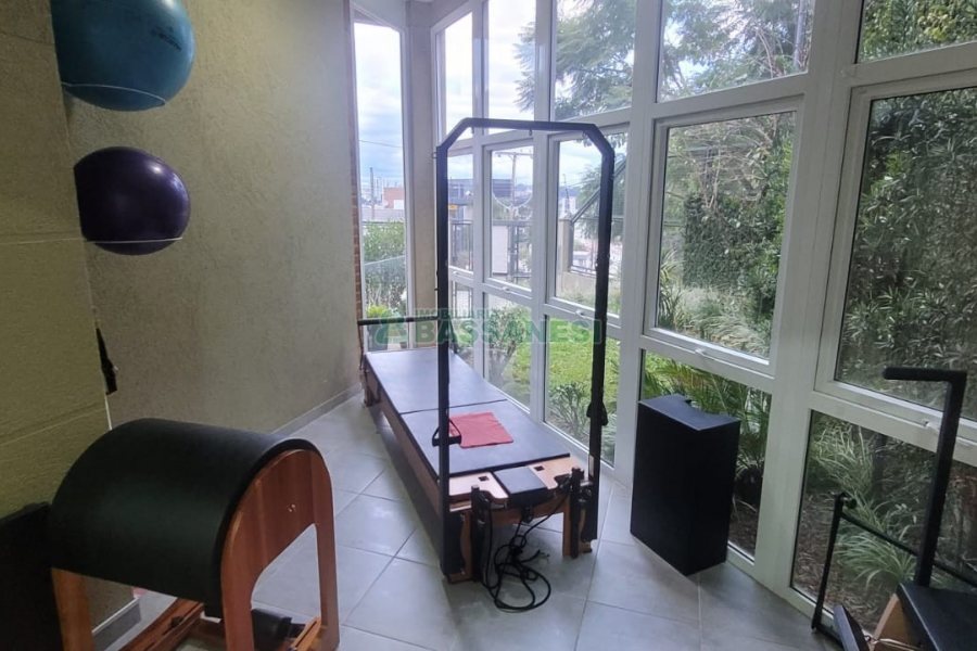 Casa com 270m², 3 dormitórios, 2 vagas, no bairro Altos do Seminario em Caxias do Sul para Comprar