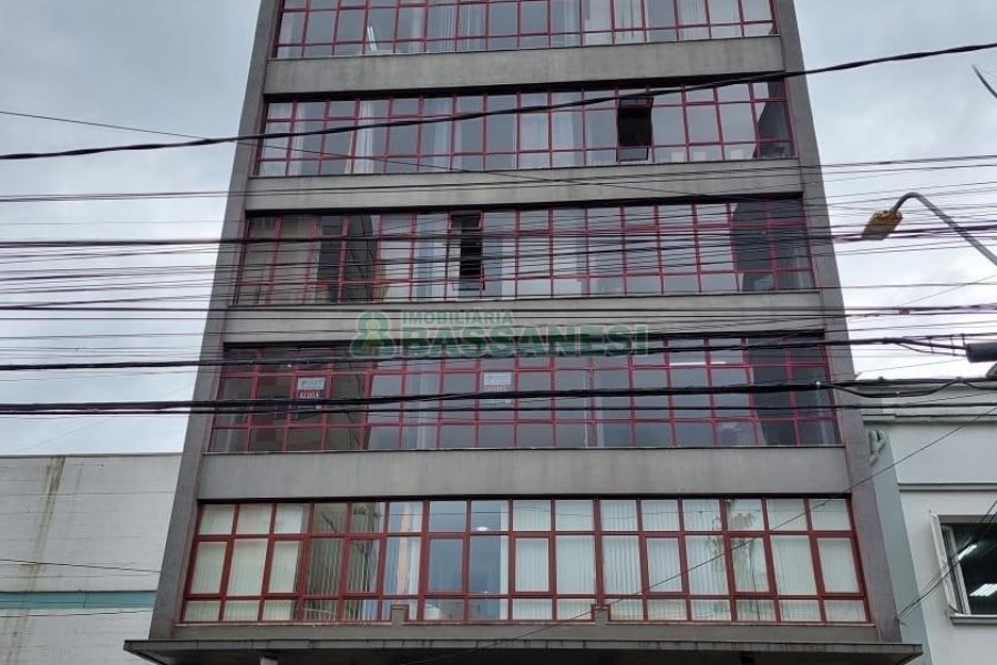 Loja com 30m², no bairro Centro em Caxias do Sul para Alugar