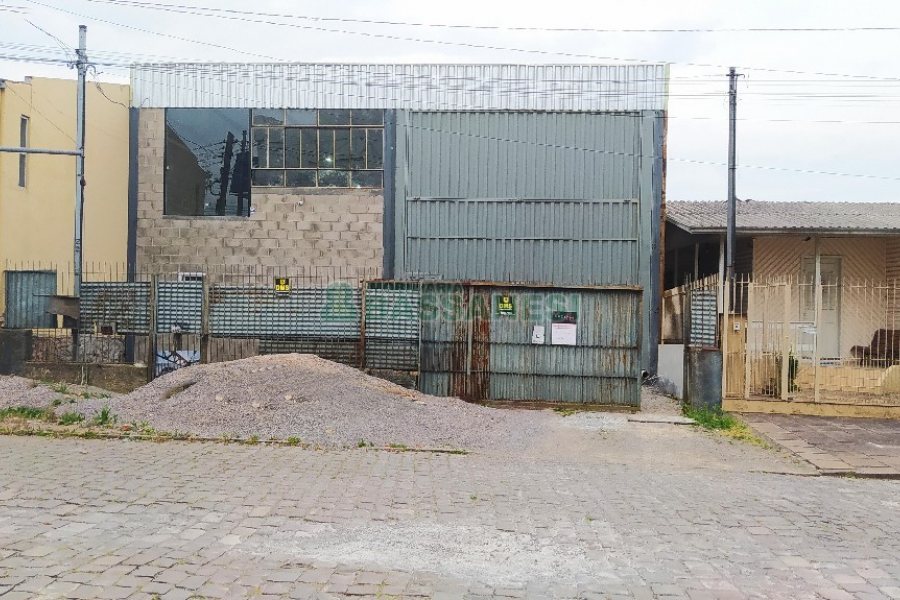 Pavilhão com 252m², no bairro Sagrada Família em Caxias do Sul para Alugar