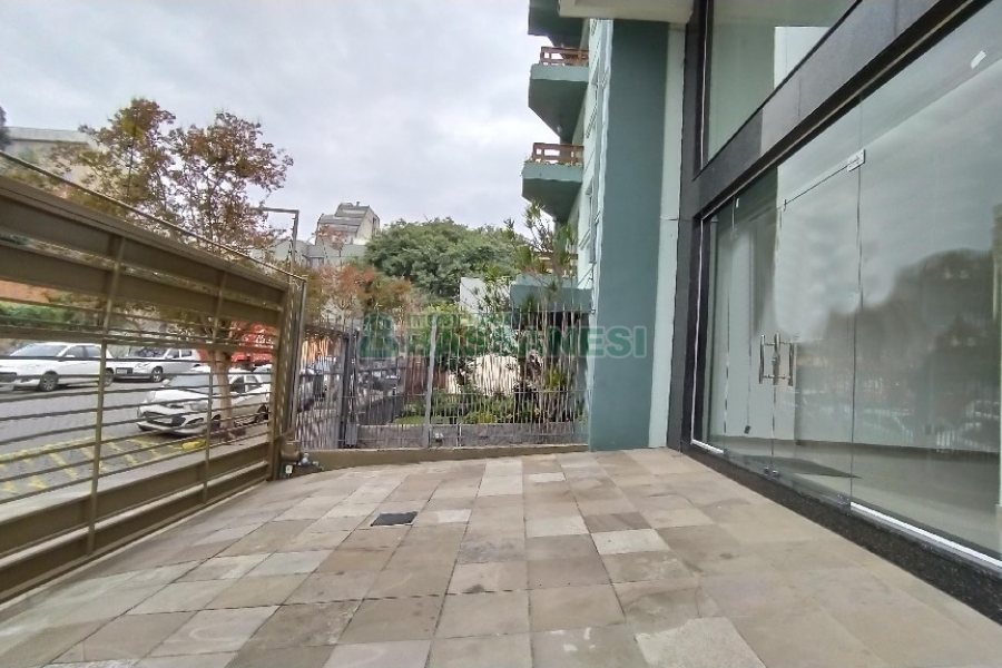 Loja com 350m², 1 vaga, no bairro Centro em Caxias do Sul para Alugar
