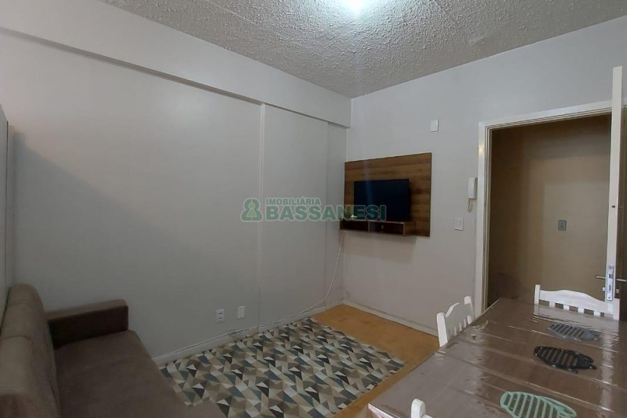 Apto Mobiliado com 30m², 1 dormitório, no bairro Centro em Caxias do Sul para Alugar