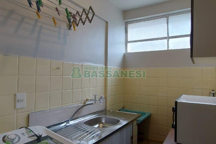 Apto Mobiliado com 30m², 1 dormitório, no bairro Centro em Caxias do Sul para Alugar