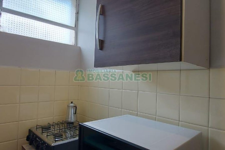 Apto Mobiliado com 30m², 1 dormitório, no bairro Centro em Caxias do Sul para Alugar