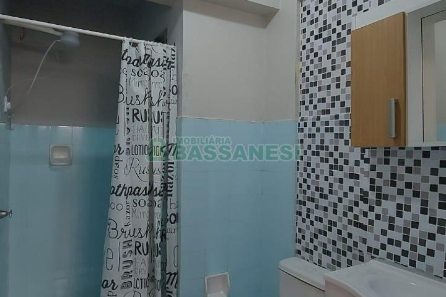 Apto Mobiliado com 30m², 1 dormitório, no bairro Centro em Caxias do Sul para Alugar