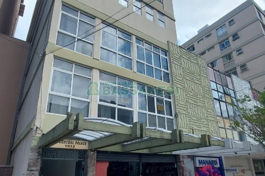 Apto Mobiliado com 30m², 1 dormitório, no bairro Centro em Caxias do Sul para Alugar