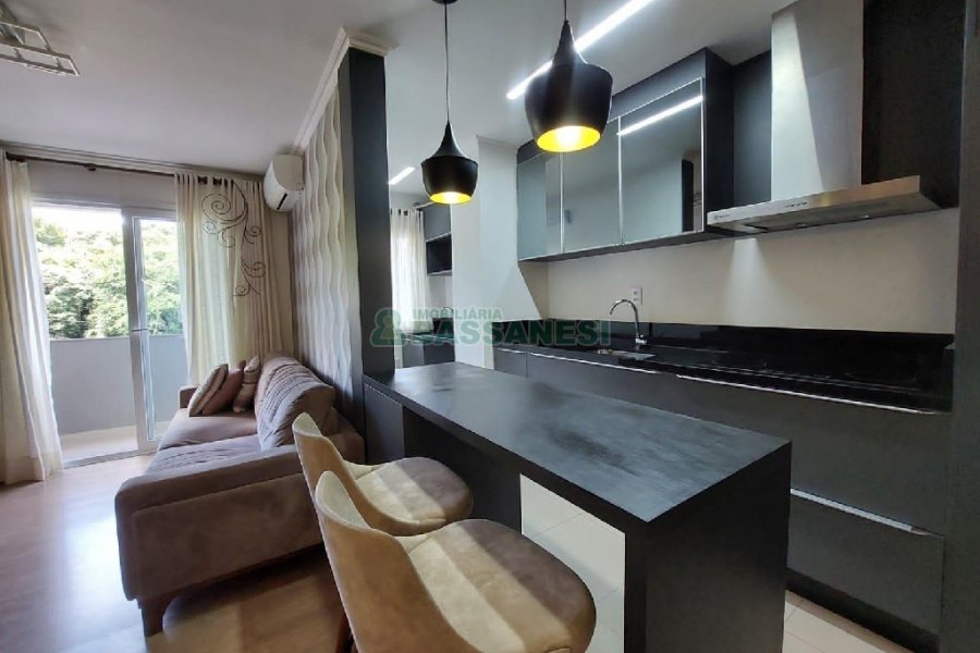 Apto Mobiliado com 58m², 2 dormitórios, 2 vagas, no bairro Madureira em Caxias do Sul para Alugar