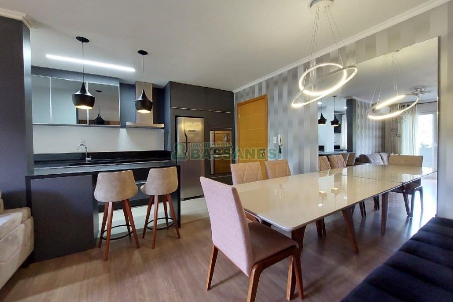 Apto Mobiliado com 58m², 2 dormitórios, 2 vagas, no bairro Madureira em Caxias do Sul para Alugar