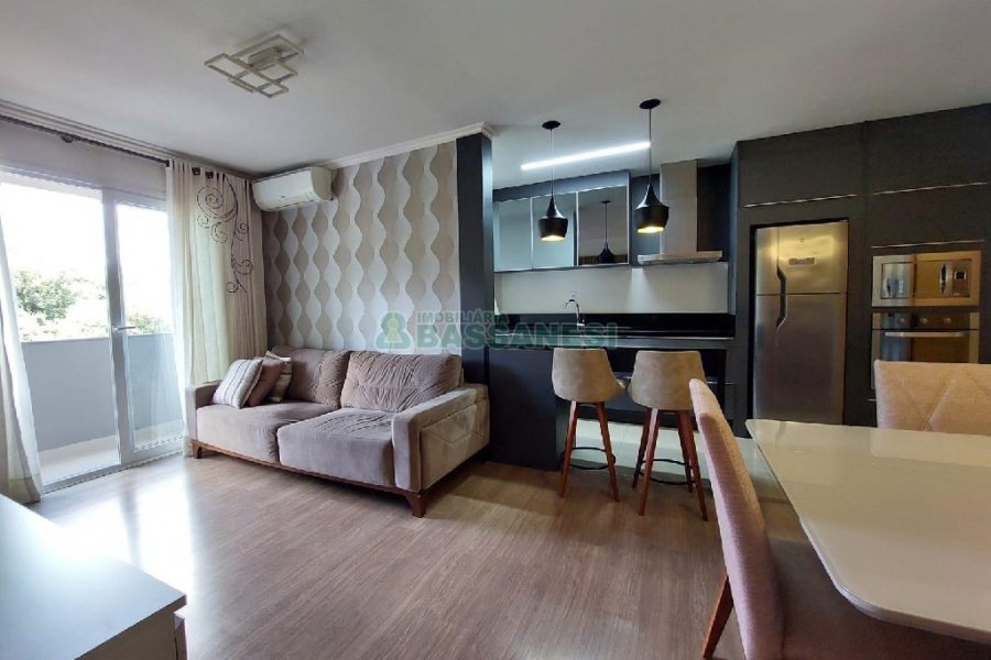 Apto Mobiliado com 58m², 2 dormitórios, 2 vagas, no bairro Madureira em Caxias do Sul para Alugar