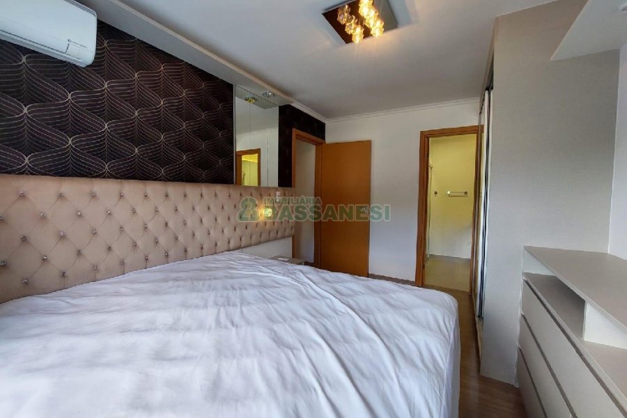 Apto Mobiliado com 58m², 2 dormitórios, 2 vagas, no bairro Madureira em Caxias do Sul para Alugar