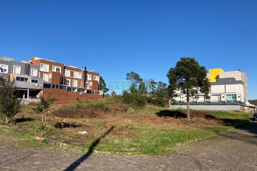 Terreno com 2195m², no bairro Nossa Senhora da Saúde em Caxias do Sul para Alugar ou Comprar