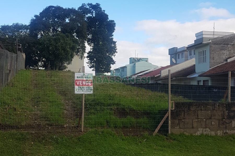 Terreno, no bairro Parque Oasis em Caxias do Sul para Comprar