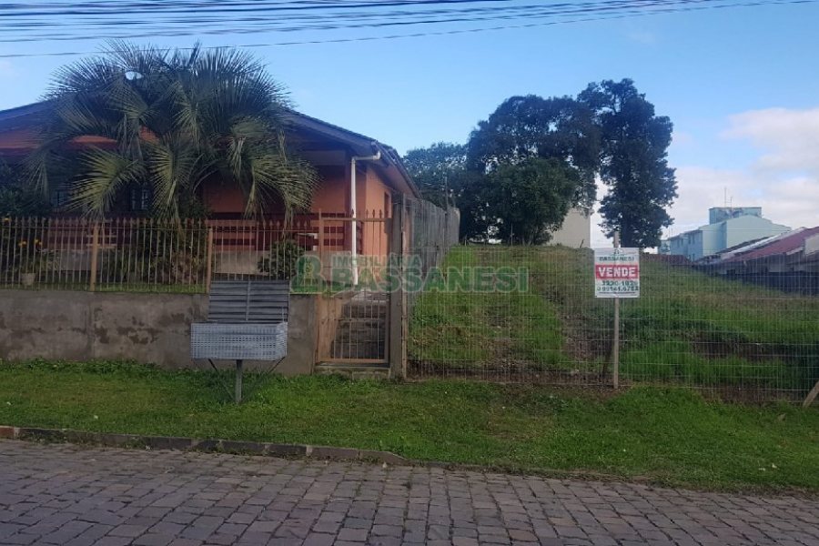 Terreno, no bairro Parque Oasis em Caxias do Sul para Comprar