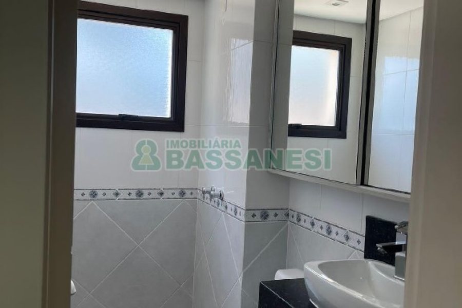 Apartamento com 100m², 2 dormitórios, 2 vagas, no bairro Bela Vista em Caxias do Sul para Alugar
