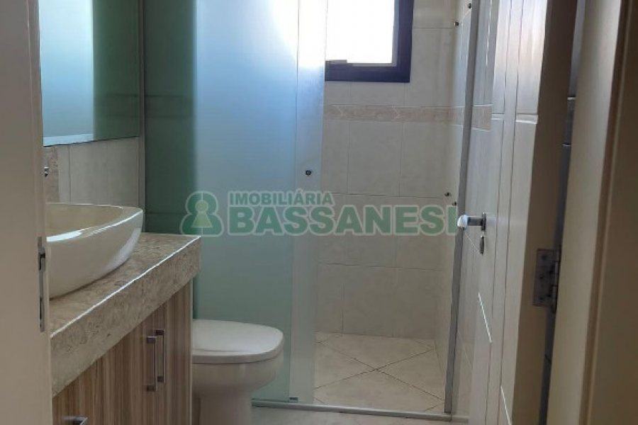 Apartamento com 100m², 2 dormitórios, 2 vagas, no bairro Bela Vista em Caxias do Sul para Alugar