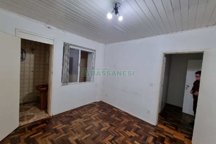 Sala com 26m², no bairro Centro em Caxias do Sul para Comprar