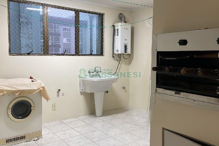 Apartamento com 147m², 3 dormitórios, 1 vaga, no bairro Centro em Caxias do Sul para Alugar ou Comprar