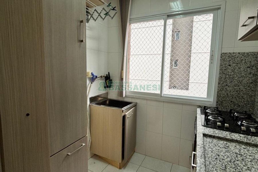 Apto Mobiliado com 53m², 2 dormitórios, 1 vaga, no bairro Bela Vista em Caxias do Sul para Comprar