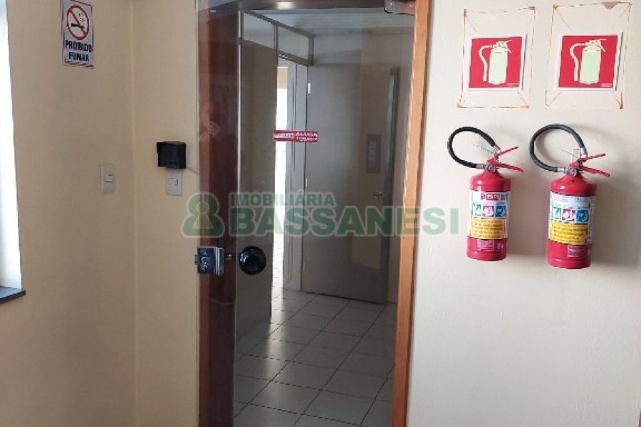 Sala com 52m², 1 vaga, no bairro Centro em Caxias do Sul para Comprar