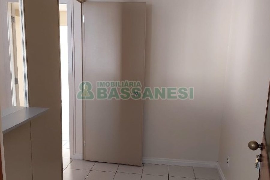 Sala com 52m², 1 vaga, no bairro Centro em Caxias do Sul para Comprar