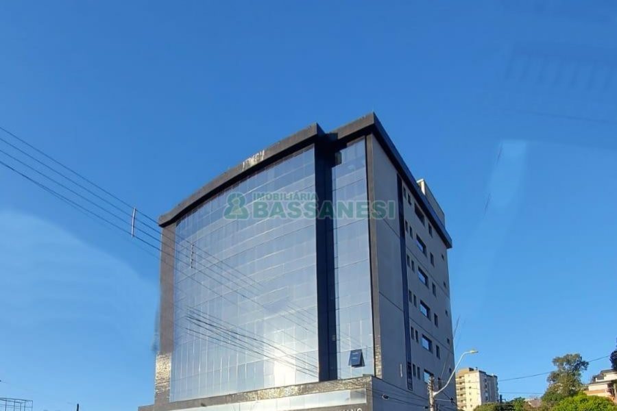 Sala com 107m², 1 vaga, no bairro Floresta em Caxias do Sul para Alugar