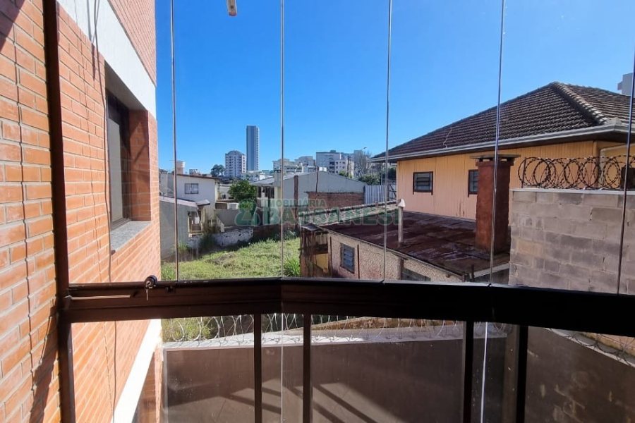 Apartamento com 80m², 1 dormitório, 1 vaga, no bairro Pio X em Caxias do Sul para Comprar