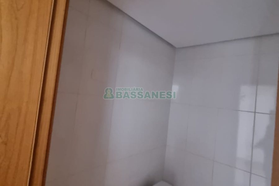 Apartamento com 80m², 1 dormitório, 1 vaga, no bairro Pio X em Caxias do Sul para Comprar