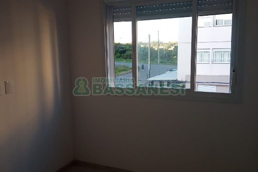 Sobrado com 94m², 3 dormitórios, 2 vagas, no bairro Vila Verde em Caxias do Sul para Comprar