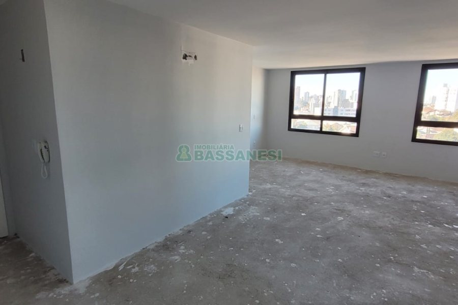 Kitinete com 42m², 1 vaga, no bairro Rio Branco em Caxias do Sul para Comprar