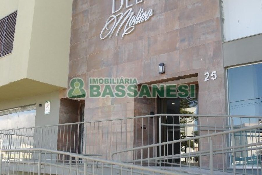 Kitinete com 42m², 1 vaga, no bairro Rio Branco em Caxias do Sul para Comprar