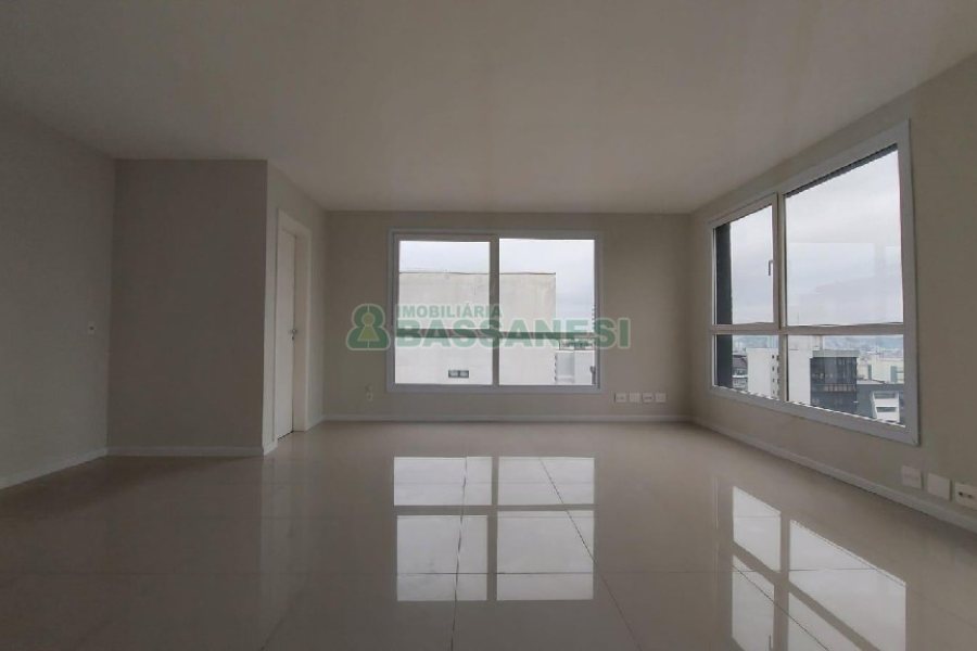 Sala com 36m², 1 vaga, no bairro Centro em Caxias do Sul para Alugar